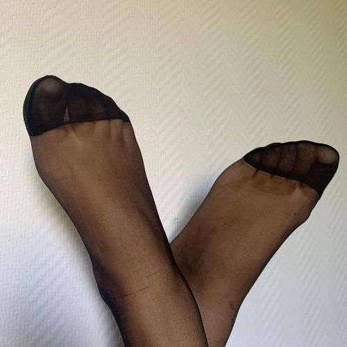 Angert_feet's avatar