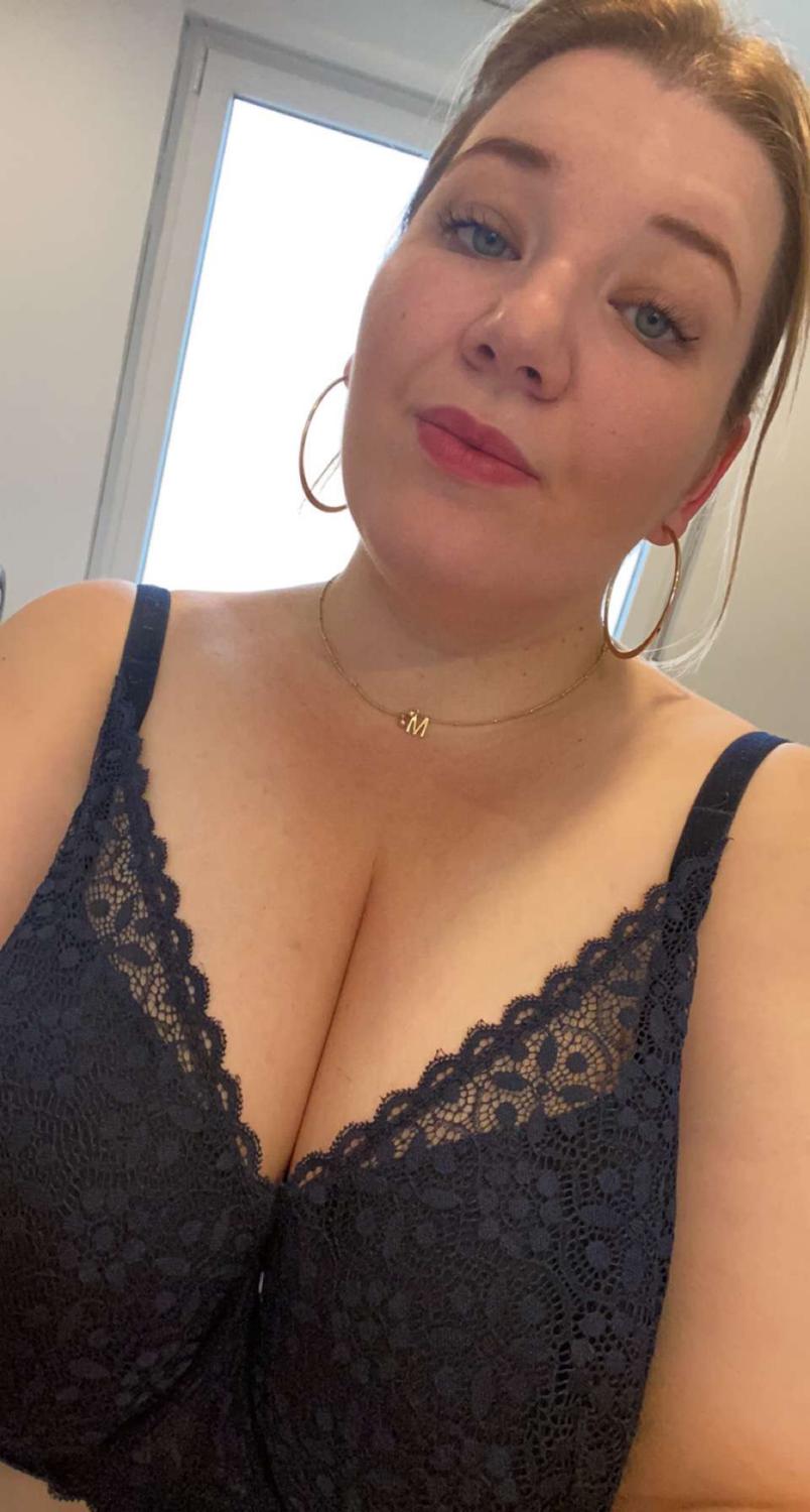 Bettyboobs_bbw's media