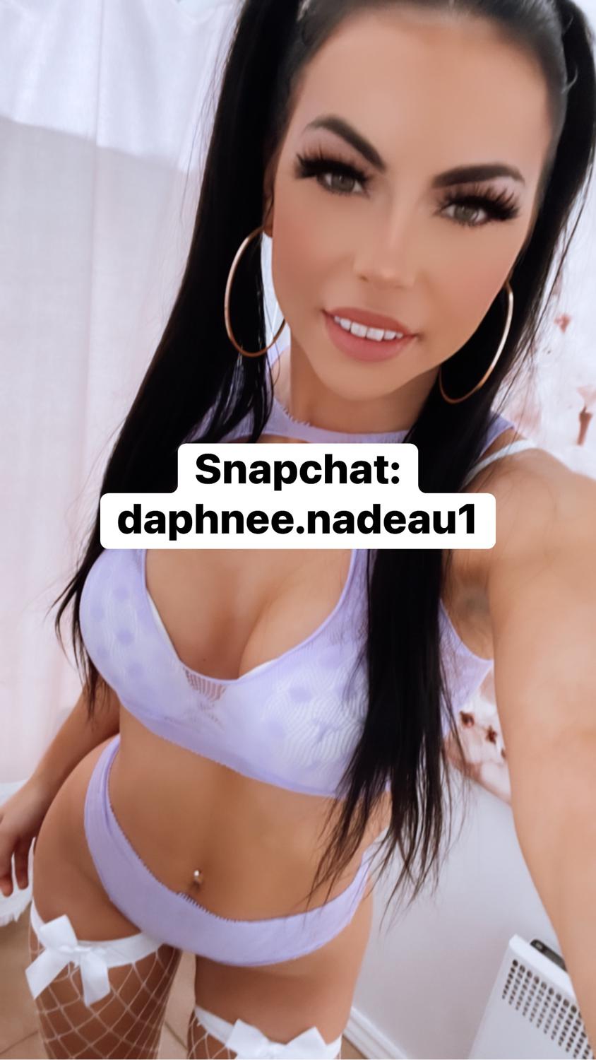 Daphneenadeauu's media