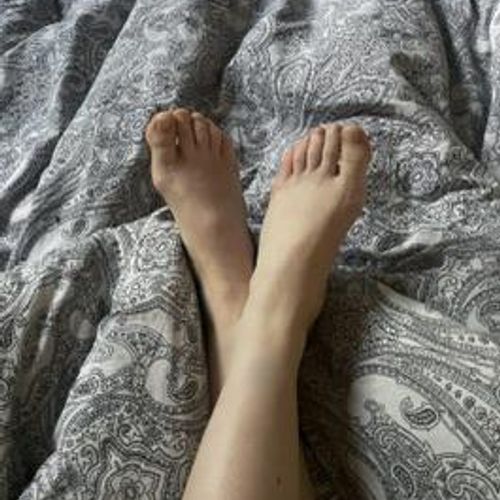 Dolly_feet1's avatar