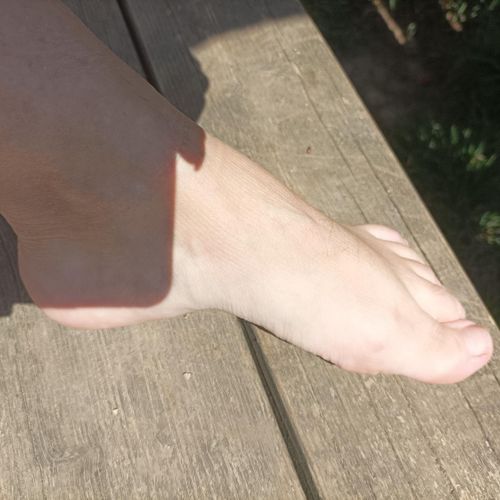 Dreamsfeetslove's avatar