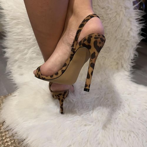 Feetlovefrenchi's avatar