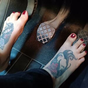 Frenchtattoooedfeet's media