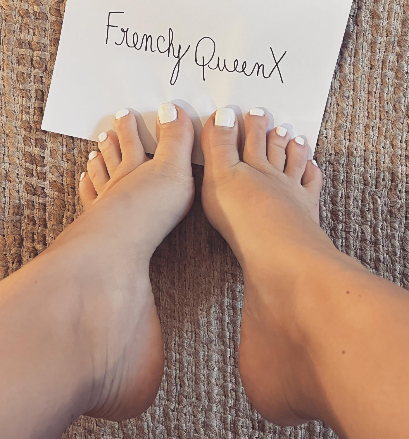 FrenchyQueenx's media