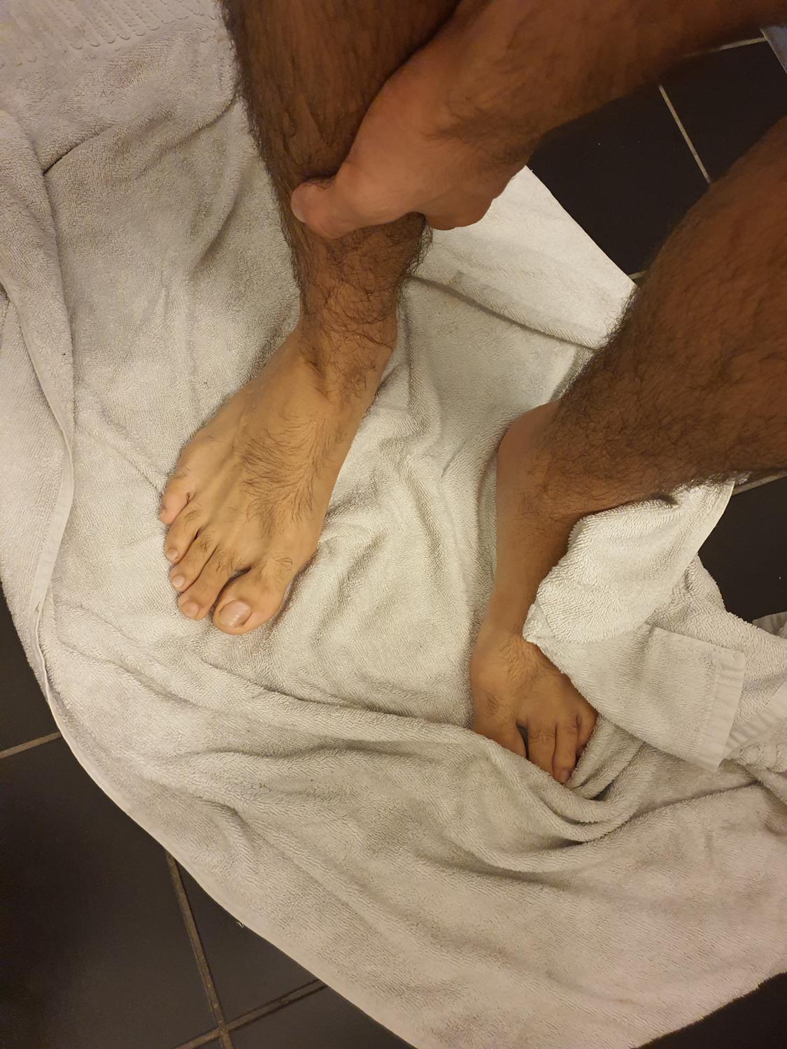 Hairygreekwidefoot's media