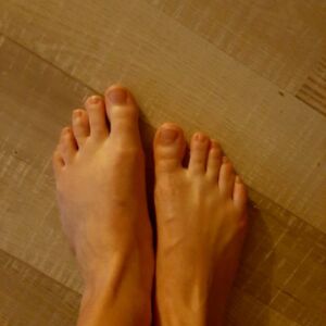 _happysexyfeet's avatar