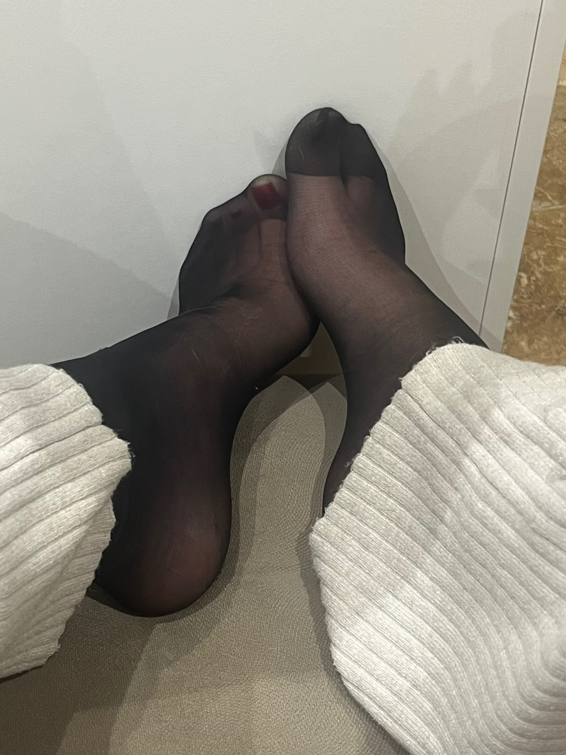 I_love_nylons's media