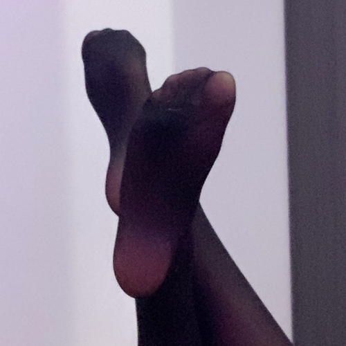 Laurafeet0's avatar