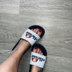 Lola_feetgirl's media