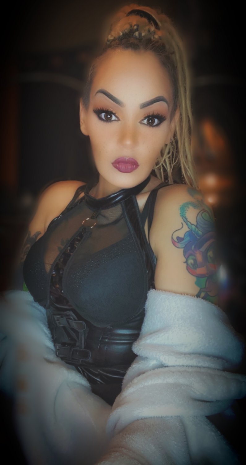 Maitressejade's media