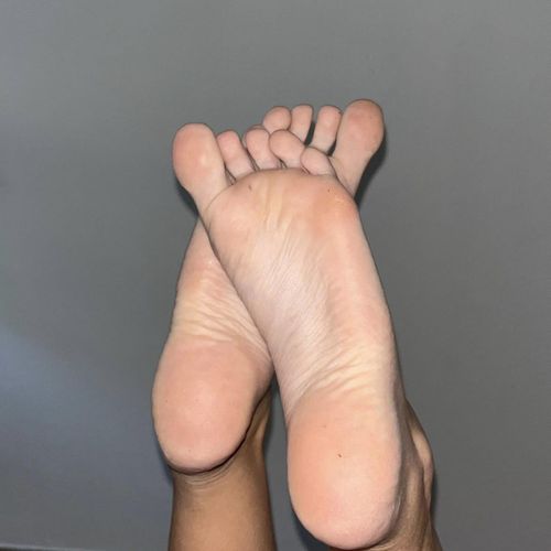 _myfeetforu's avatar