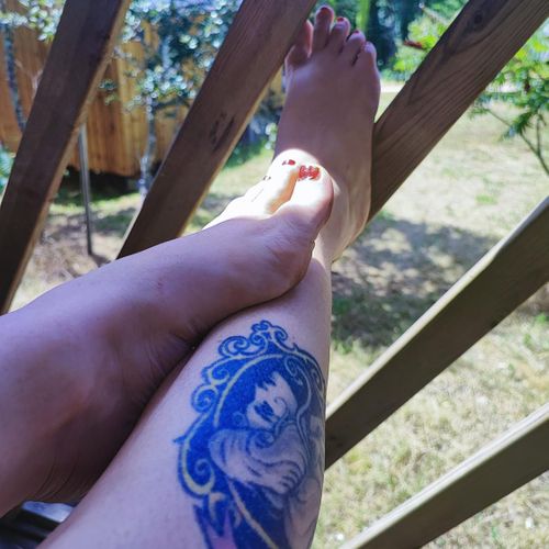 Naughtytravellingfeet's avatar