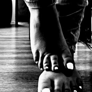 -pieds-femme-'s media