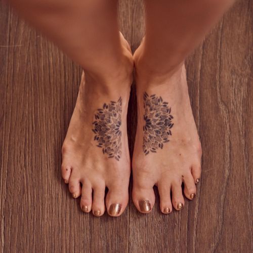 Romy_tattooed_feet's avatar