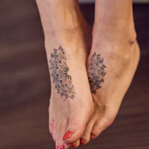 Romy_tattooed_feet's media