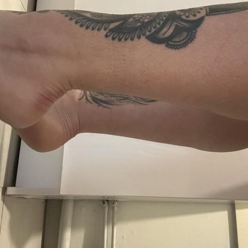 Sexyfeet_hottattoo's avatar