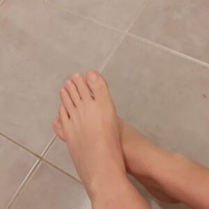 Sexyfeet123456's avatar